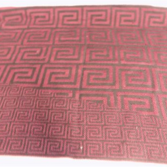 Gianni Versace Black and Maroon Scarf - Picture 9 of 9